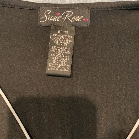 Black Susie top. V neck. Tie in back - Picture 2 of 5